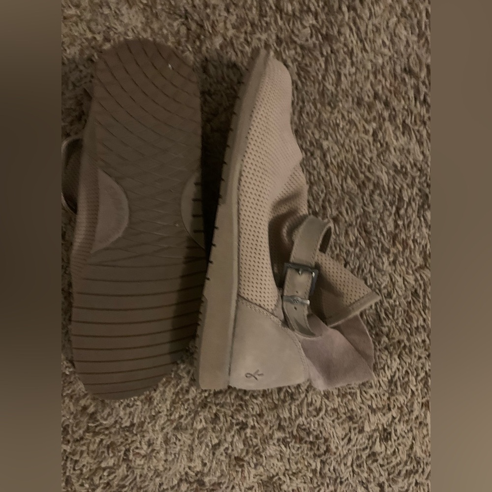 Emu Women's Tan Flats